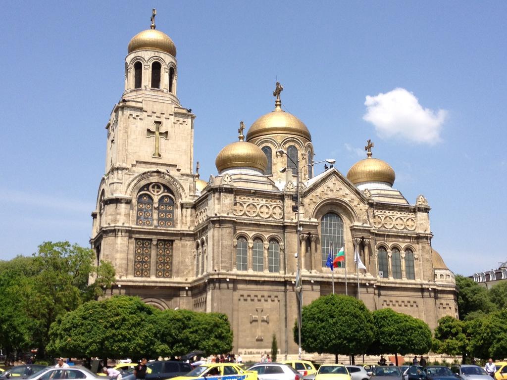 Cathedral Guesthouse Varna Exterior foto